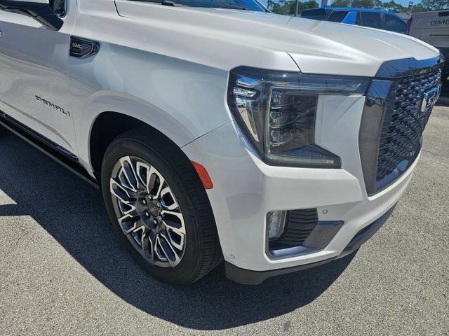 Used 2023 GMC Yukon Denali Ultimate AWD/4WD image 9
