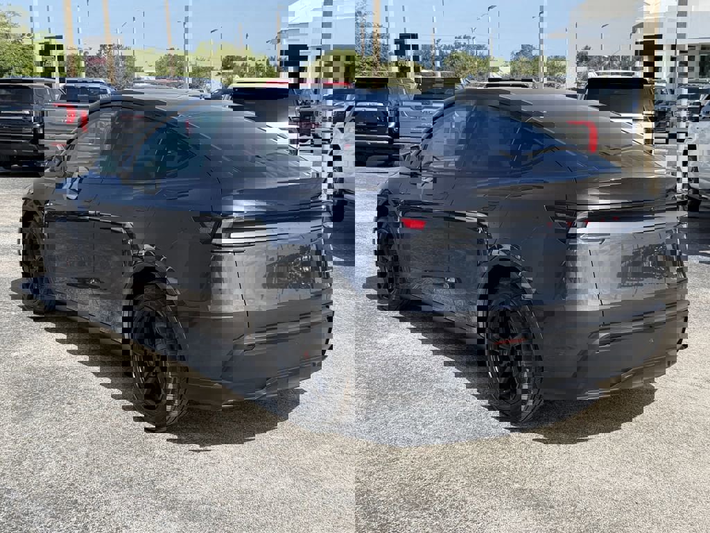 Used 2026 Tesla Model Y Long Range AWD/4WD image 7