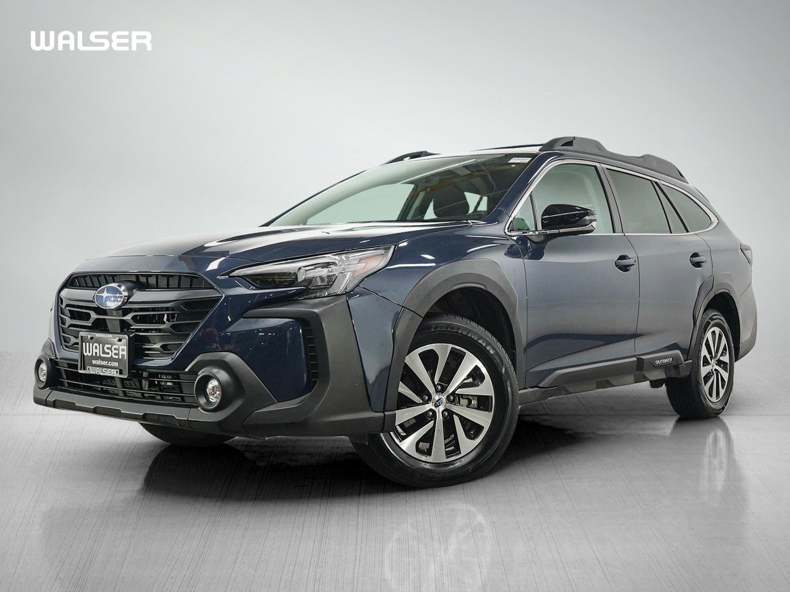 Used 2025 Subaru Outback Premium AWD/4WD image 1