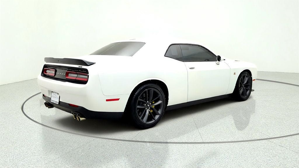 Used 2019 Dodge Challenger R/T Scat Pack RWD image 5