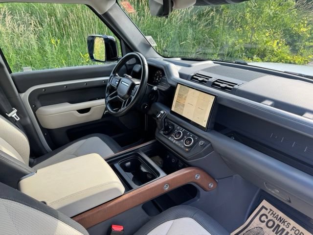 Certified 2024 Land Rover Defender 130 X-Dynamic SE AWD/4WD image 22