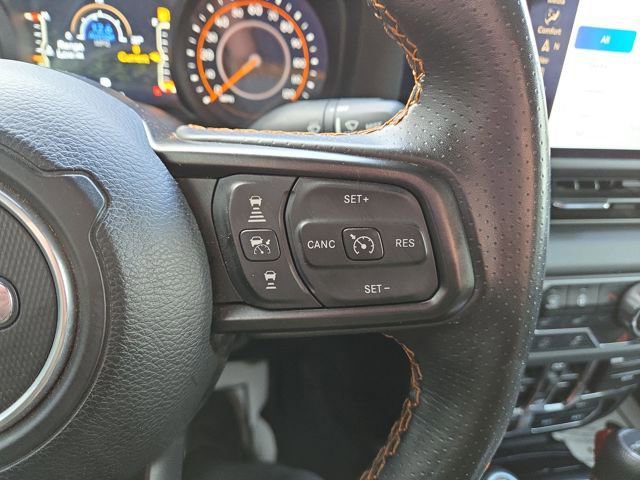 Used 2024 Jeep Gladiator Mojave w/ Technology Group image 21