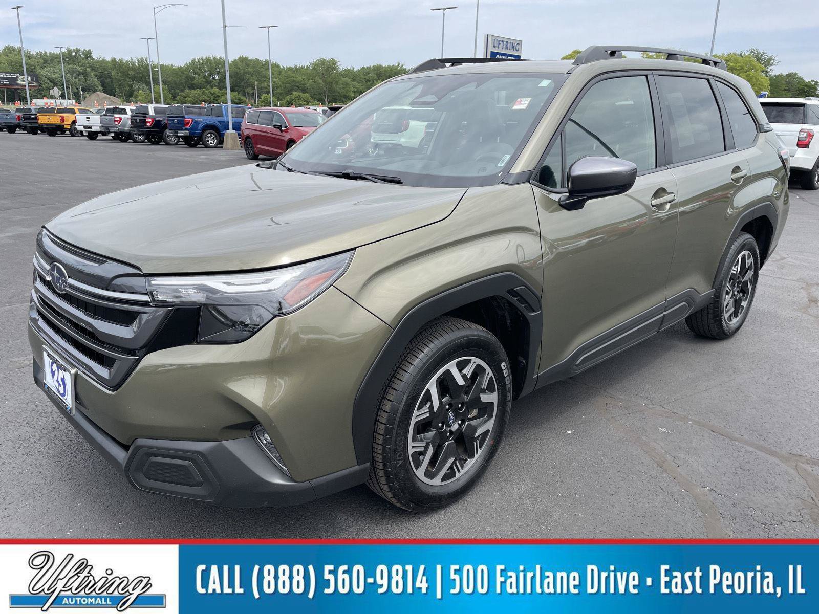 Used 2025 Subaru Forester Premium AWD/4WD image 1