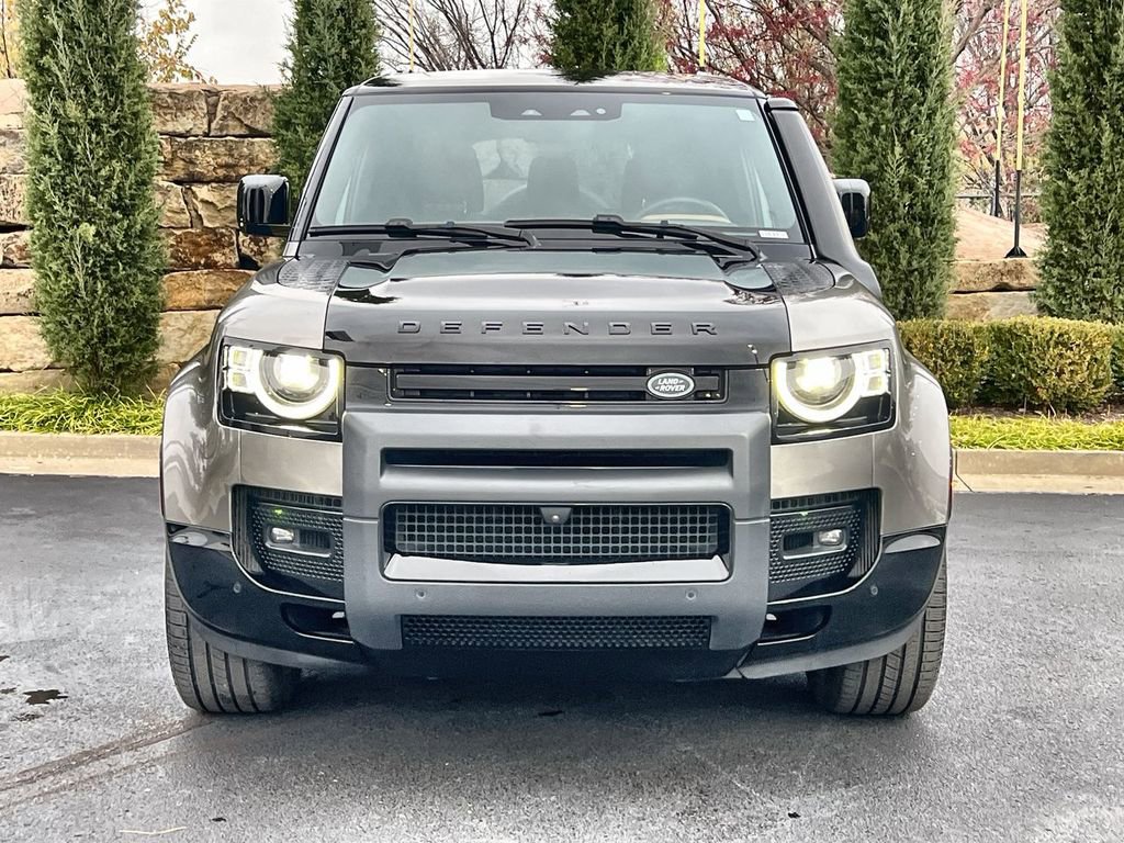 Used 2024 Land Rover Defender 130 X AWD/4WD image 8
