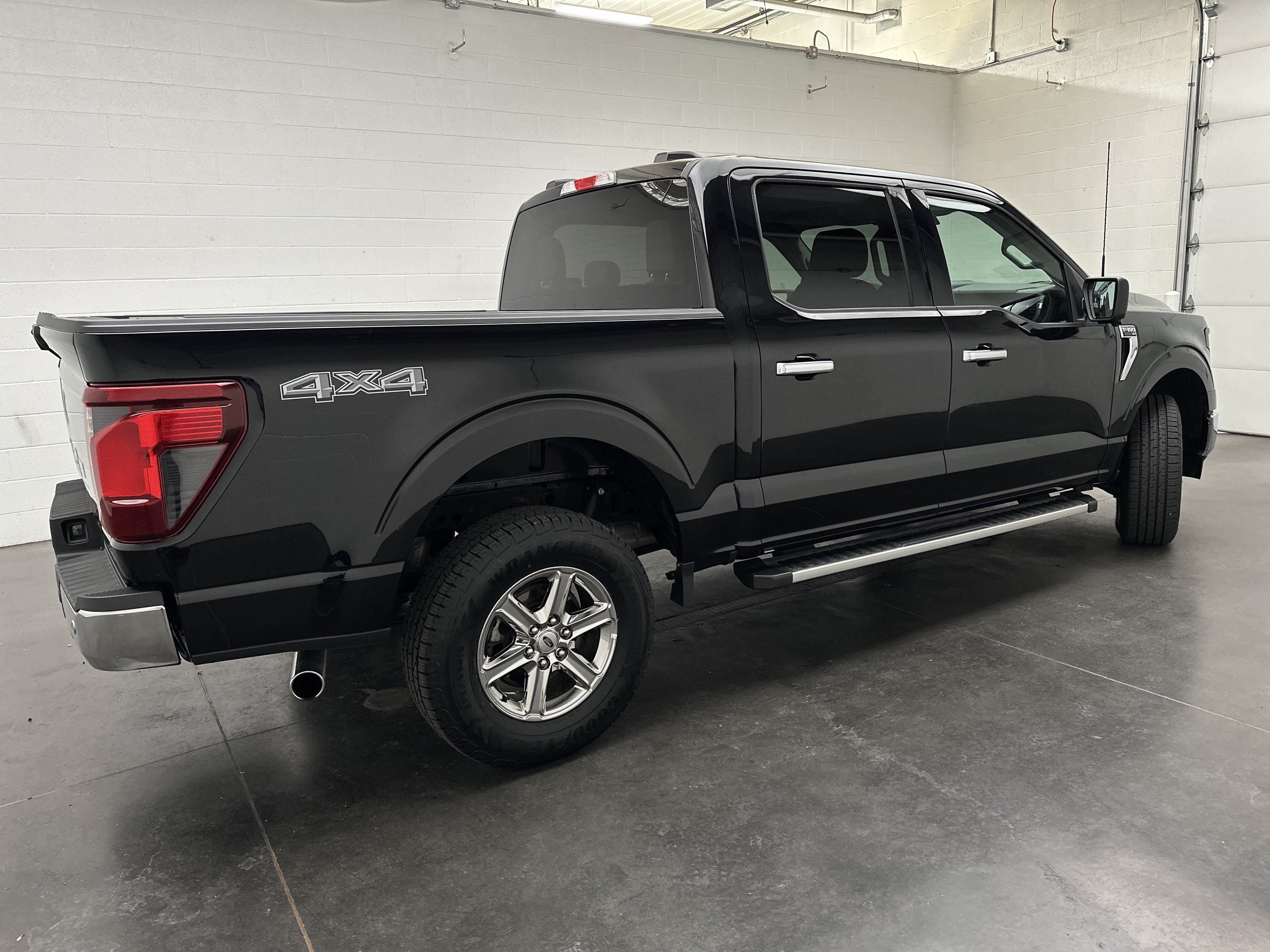 Used 2024 Ford F150 XLT AWD/4WD image 10
