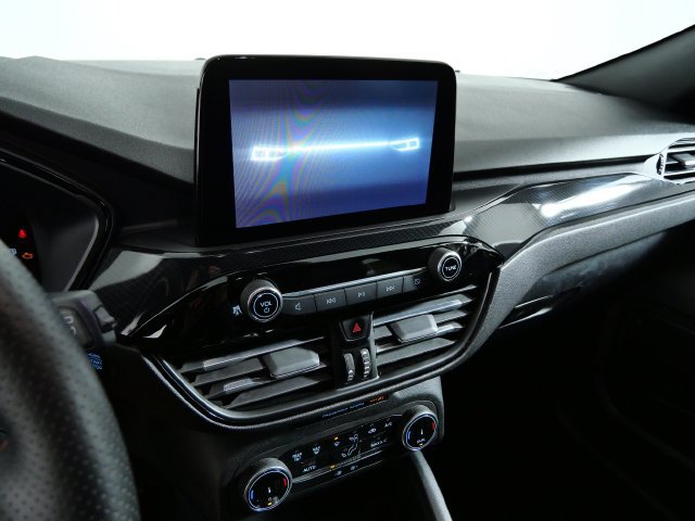 Certified 2025 Ford Escape ST-Line AWD/4WD image 18