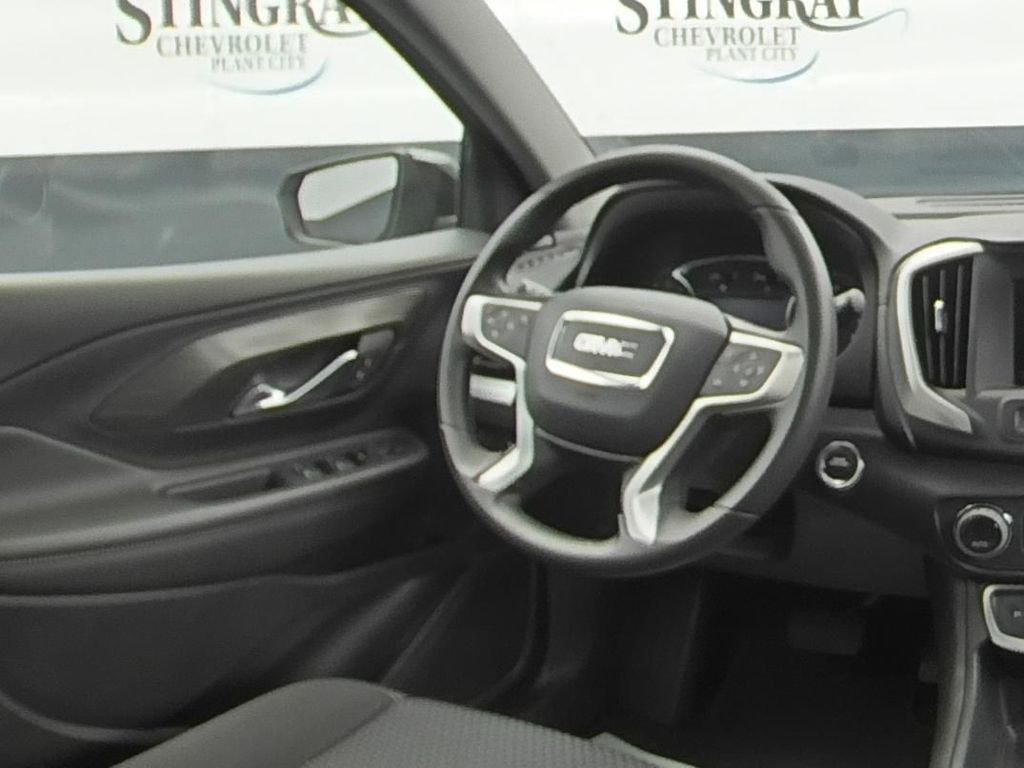 Used 2023 GMC Terrain SLE w/ Driver Convenience Package FWD image 16