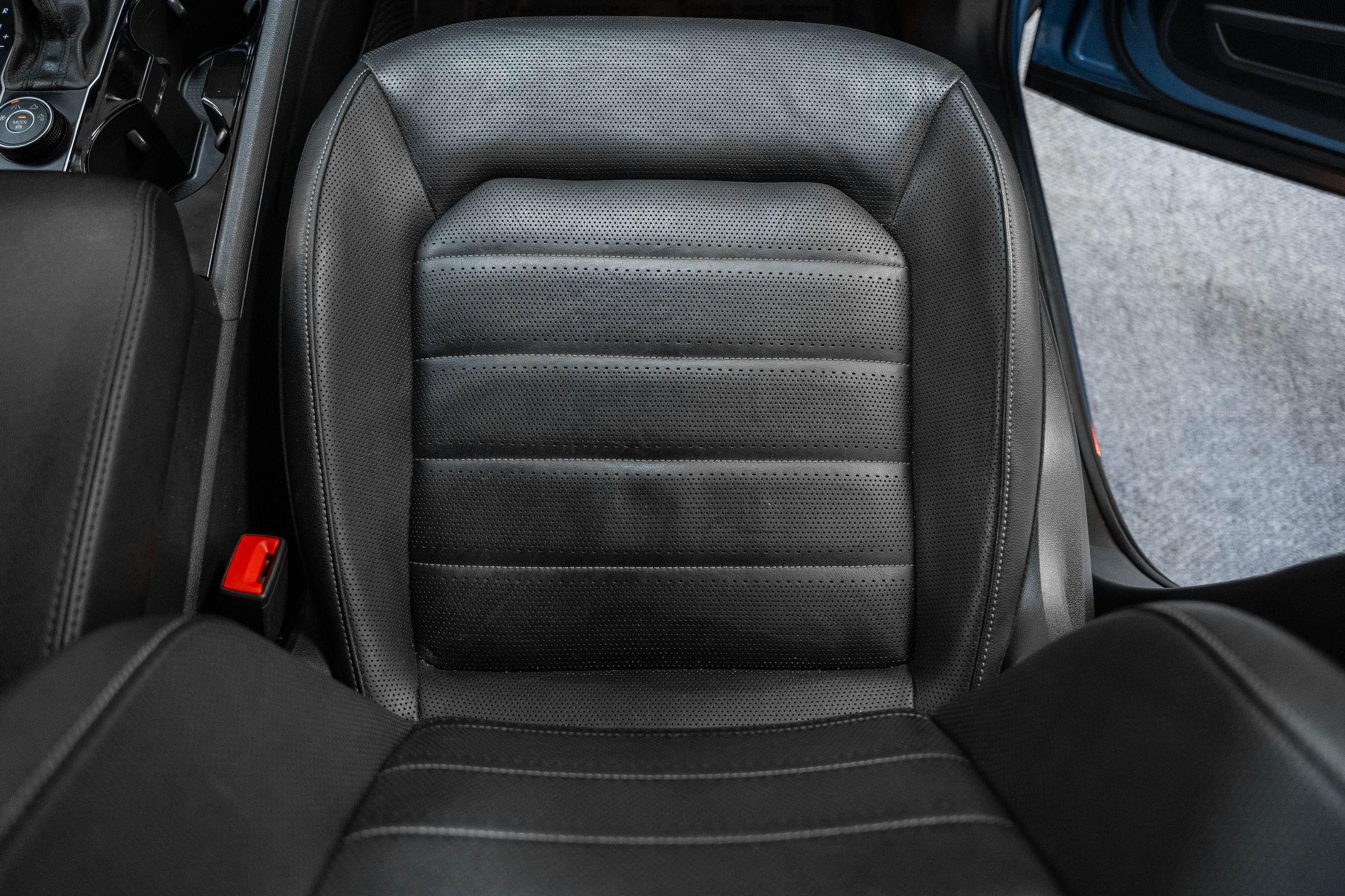 Used 2019 Volkswagen Atlas SEL Premium image 38