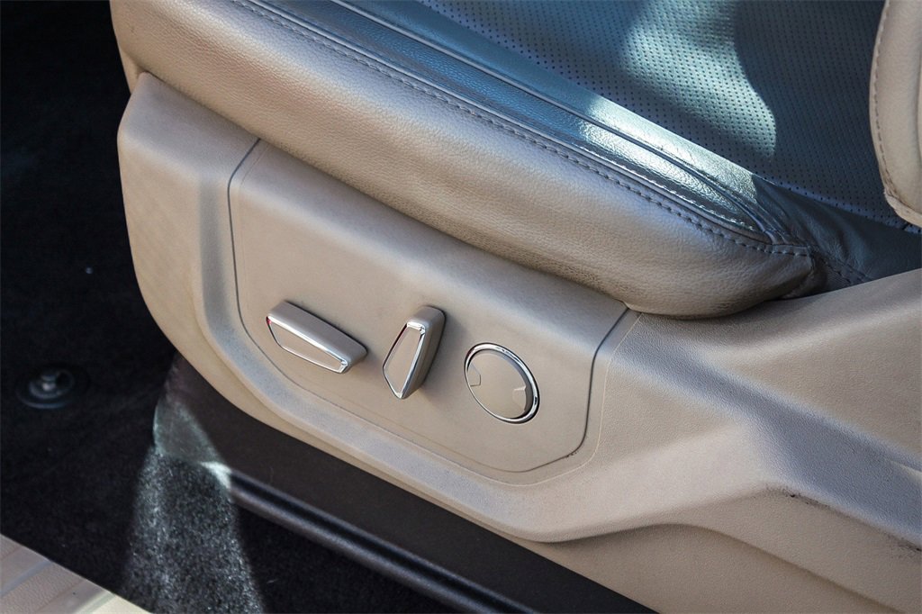 Used 2016 Ford F150 Lariat w/ Equipment Group 502A Luxury image 24