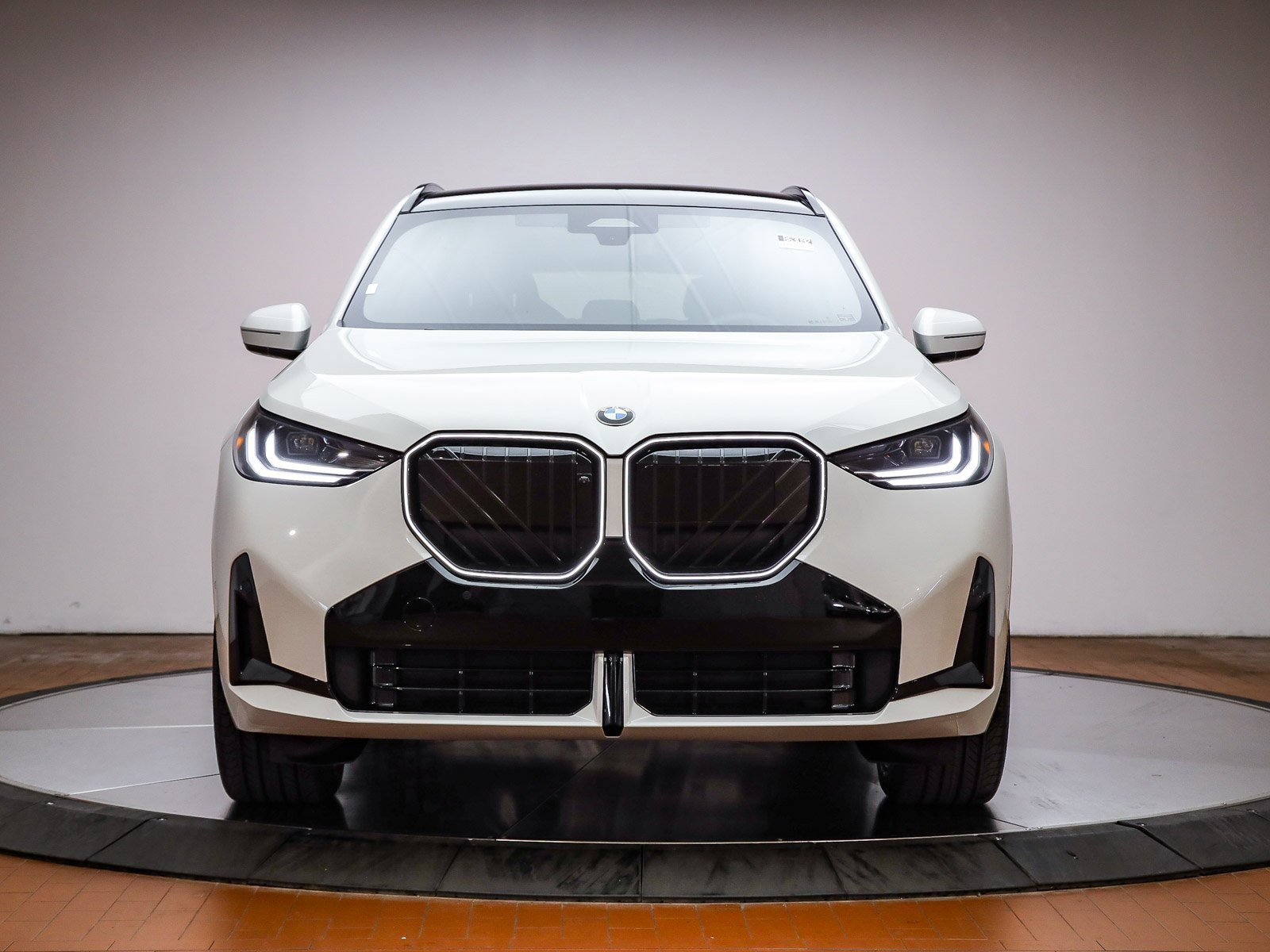 New 2026 BMW X3 xDrive30 w/ Premium Package image 2