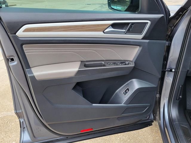 Used 2022 Volkswagen Atlas SEL AWD/4WD image 15