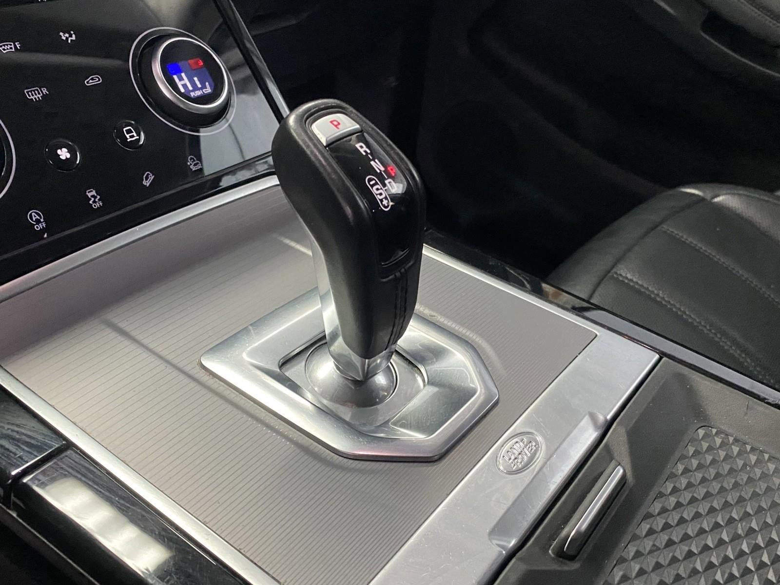 Used 2020 Land Rover Range Rover Evoque S image 22