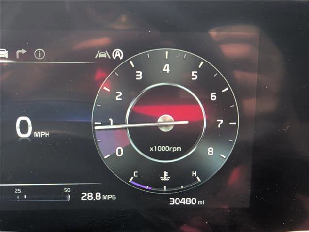 Used 2025 Kia Sportage SX image 12