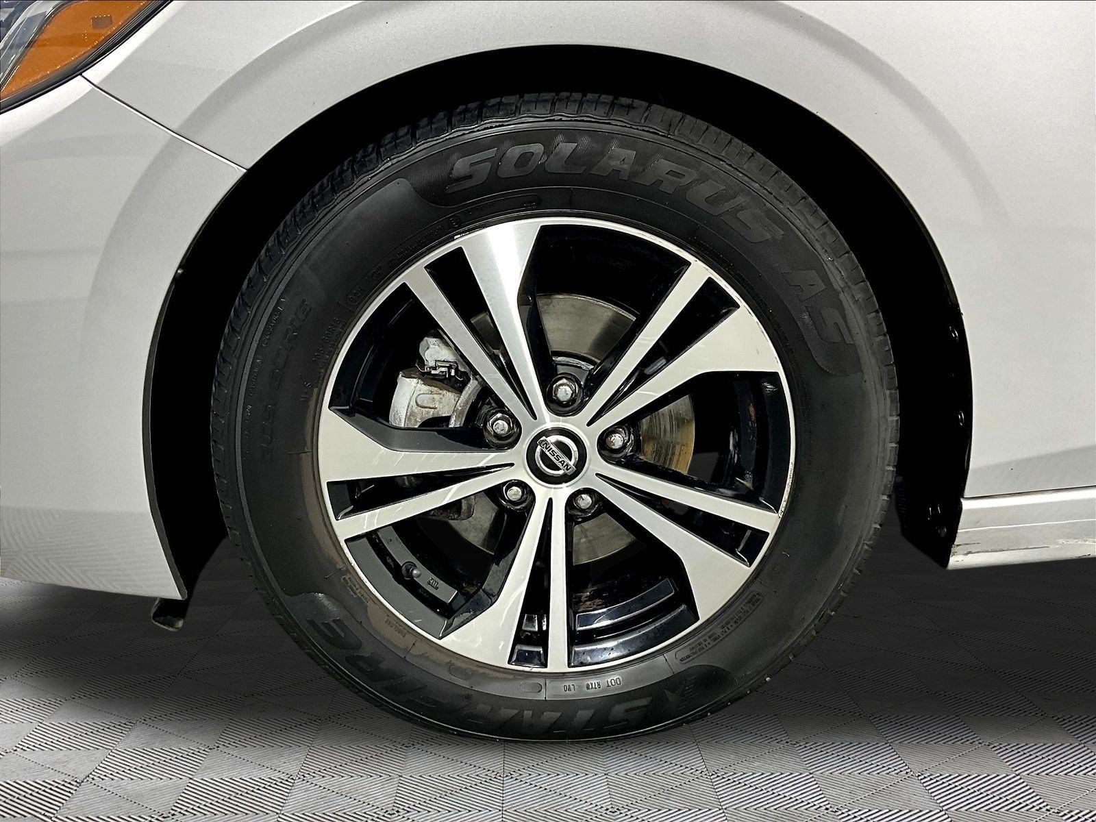 Used 2021 Nissan Sentra SV FWD image 33