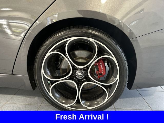 Used 2022 Alfa Romeo Giulia Veloce image 11