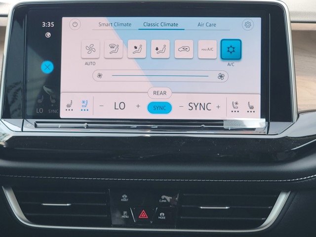New 2026 Volkswagen Atlas SE image 23