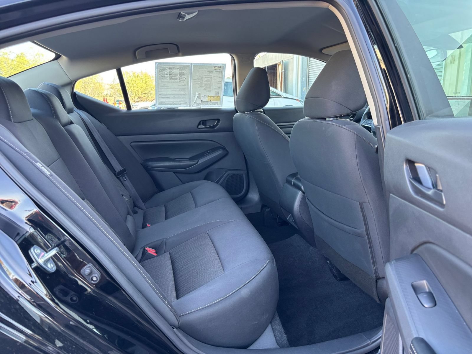 Used 2025 Nissan Altima 2.5 SV FWD image 25