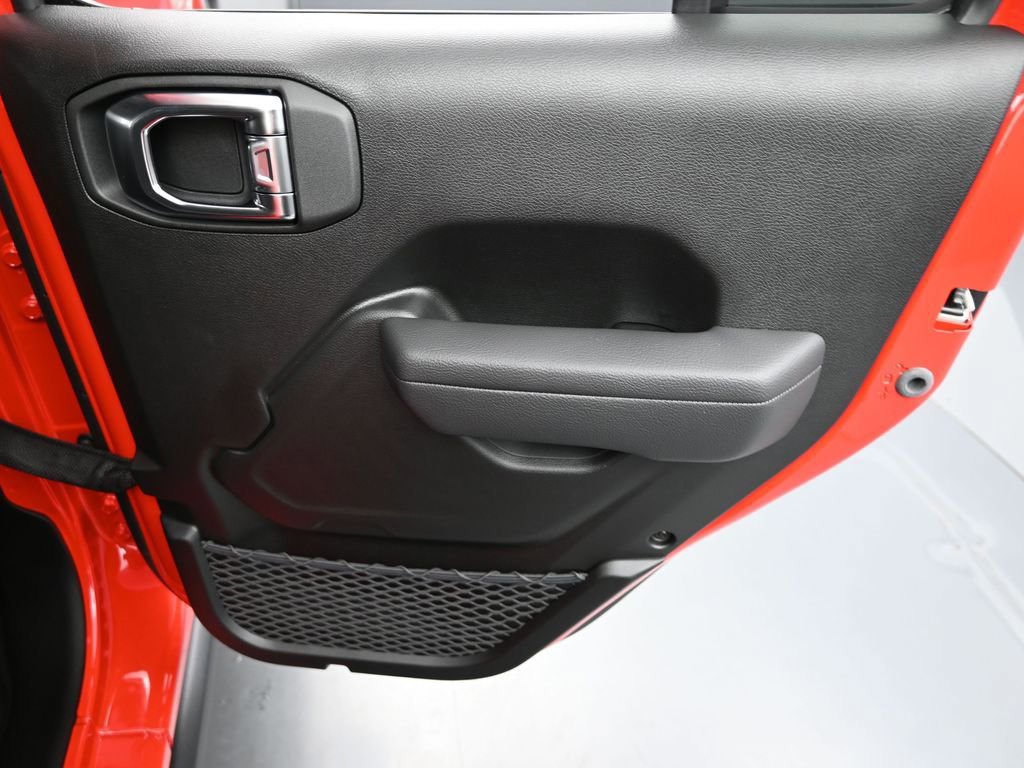 New 2025 Jeep Wrangler Unlimited Rubicon w/ Safety Group image 15