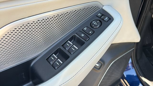 Used 2024 Acura MDX SH-AWD w/ Technology Package image 10
