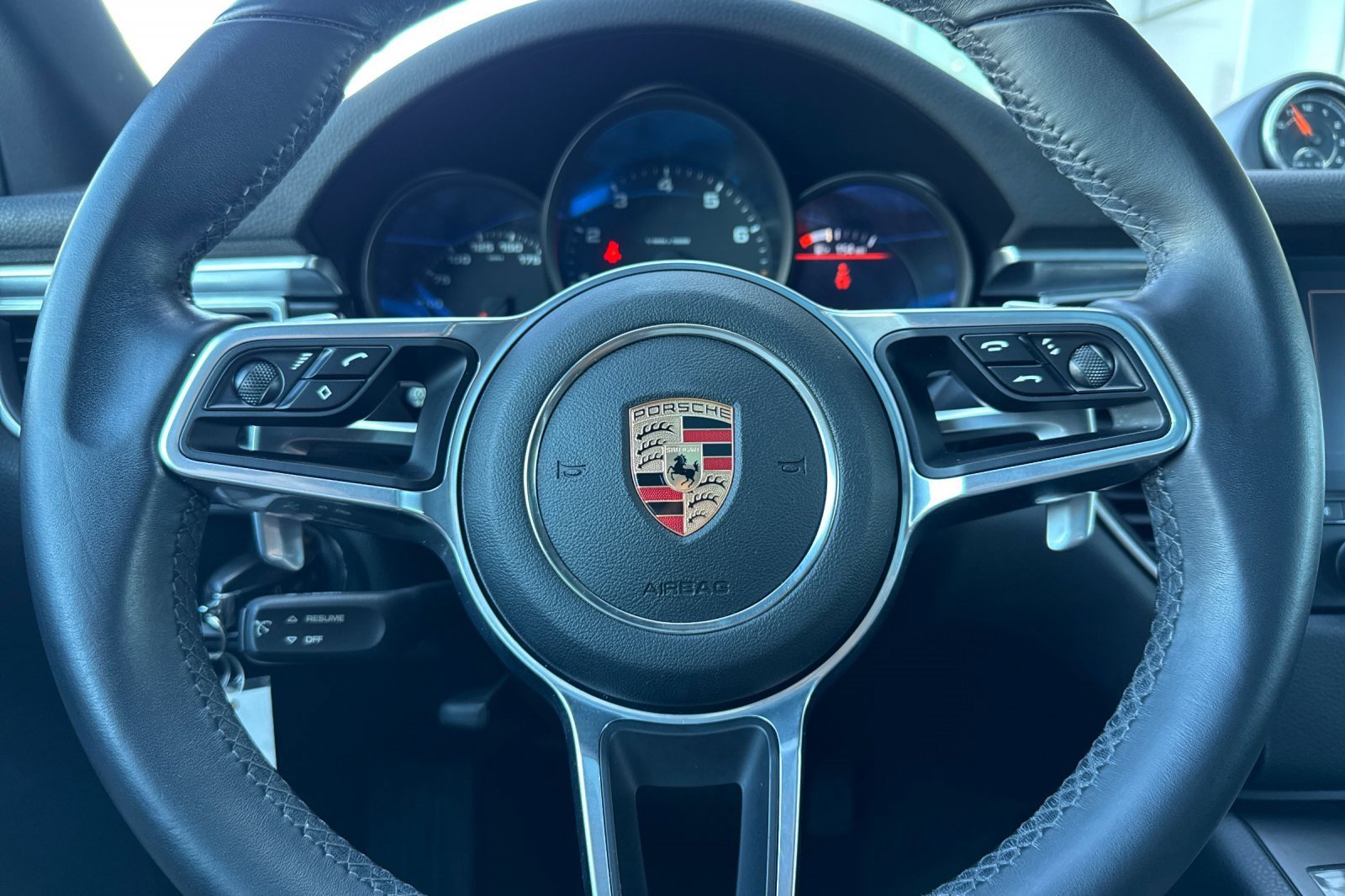 Used 2017 Porsche Macan image 26