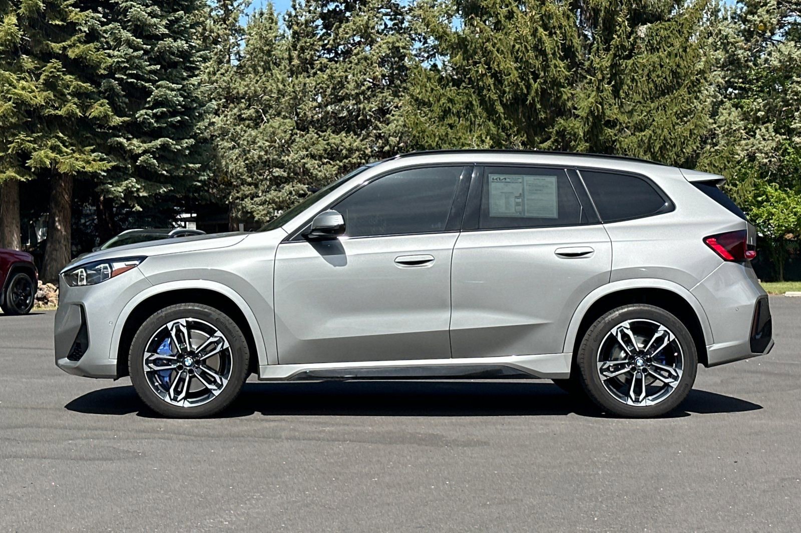 Used 2024 BMW X1 xDrive28i w/ Technology Package AWD/4WD image 7
