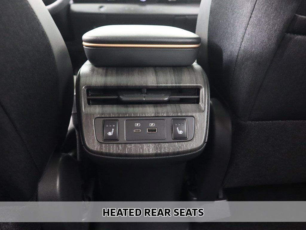 Used 2023 Nissan Ariya EVOLVE+ e-4ORCE image 10