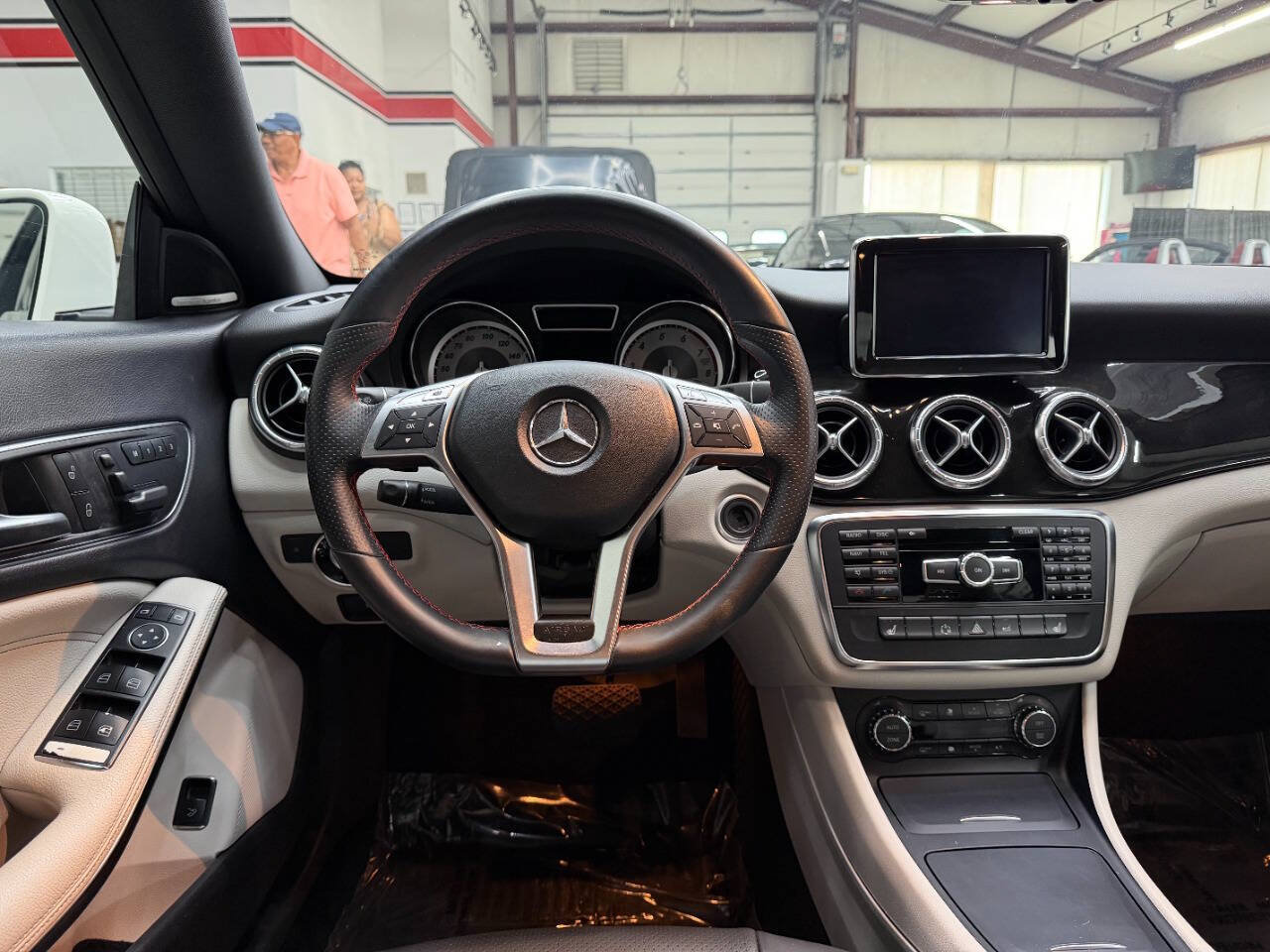 Used 2014 Mercedes-Benz CLA 250 image 21
