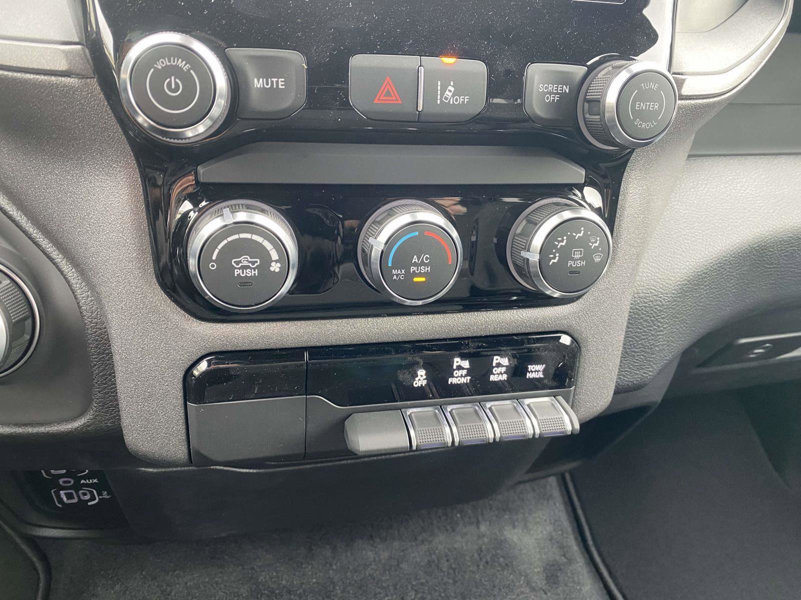 New 2026 RAM 1500 Express image 15