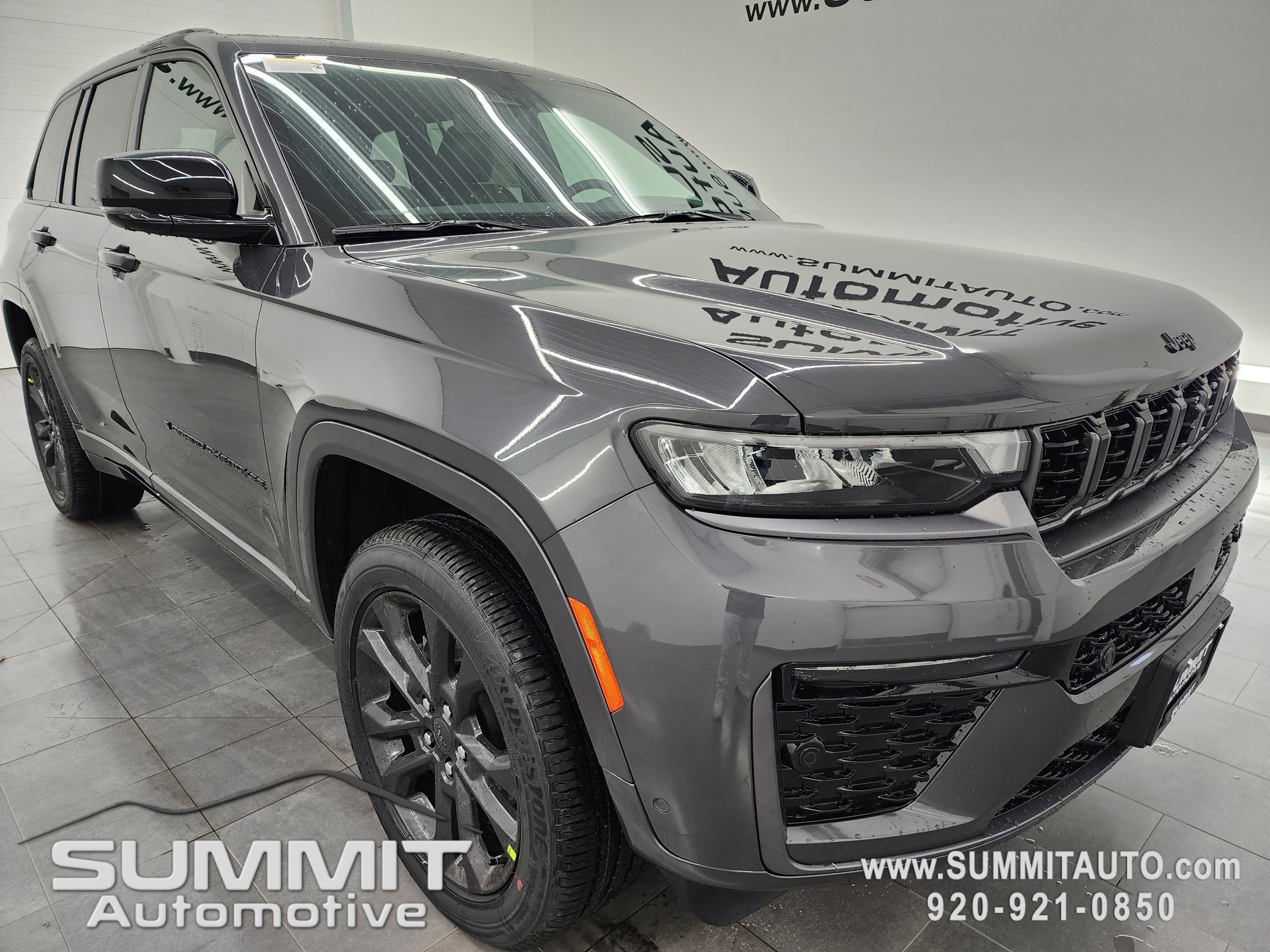 New 2026 Jeep Grand Cherokee Limited Reserve image 2