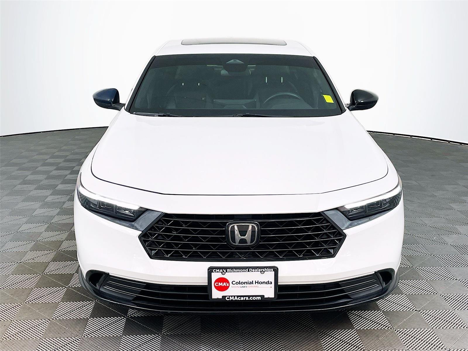 Used 2023 Honda Accord Sport image 2
