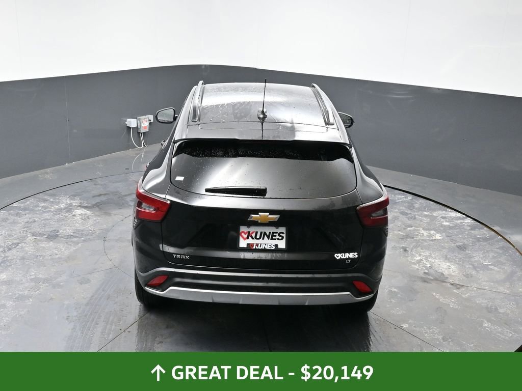 Used 2025 Chevrolet Trax LT image 51