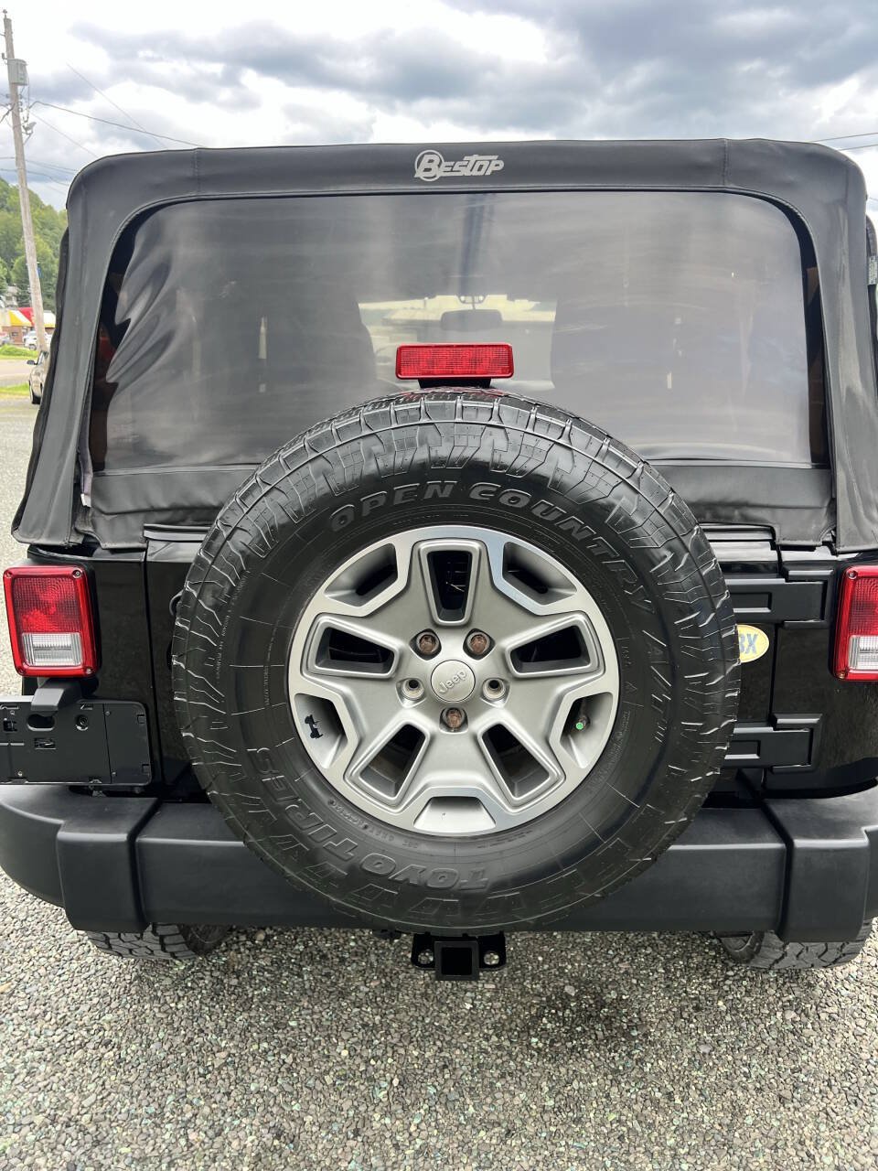 Used 2014 Jeep Wrangler Sport w/ Quick Order Package 24S AWD/4WD image 9