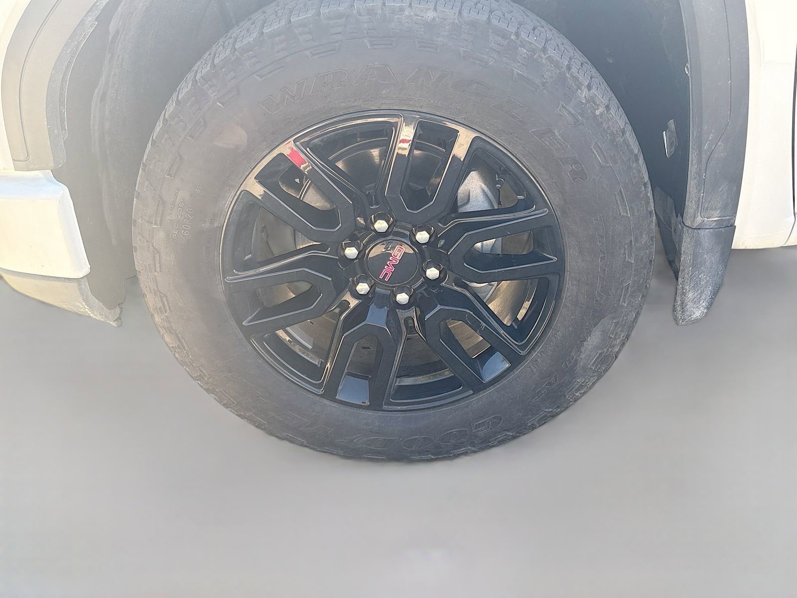 Used 2025 GMC Sierra 1500 Pro w/ Graphite Edition image 31