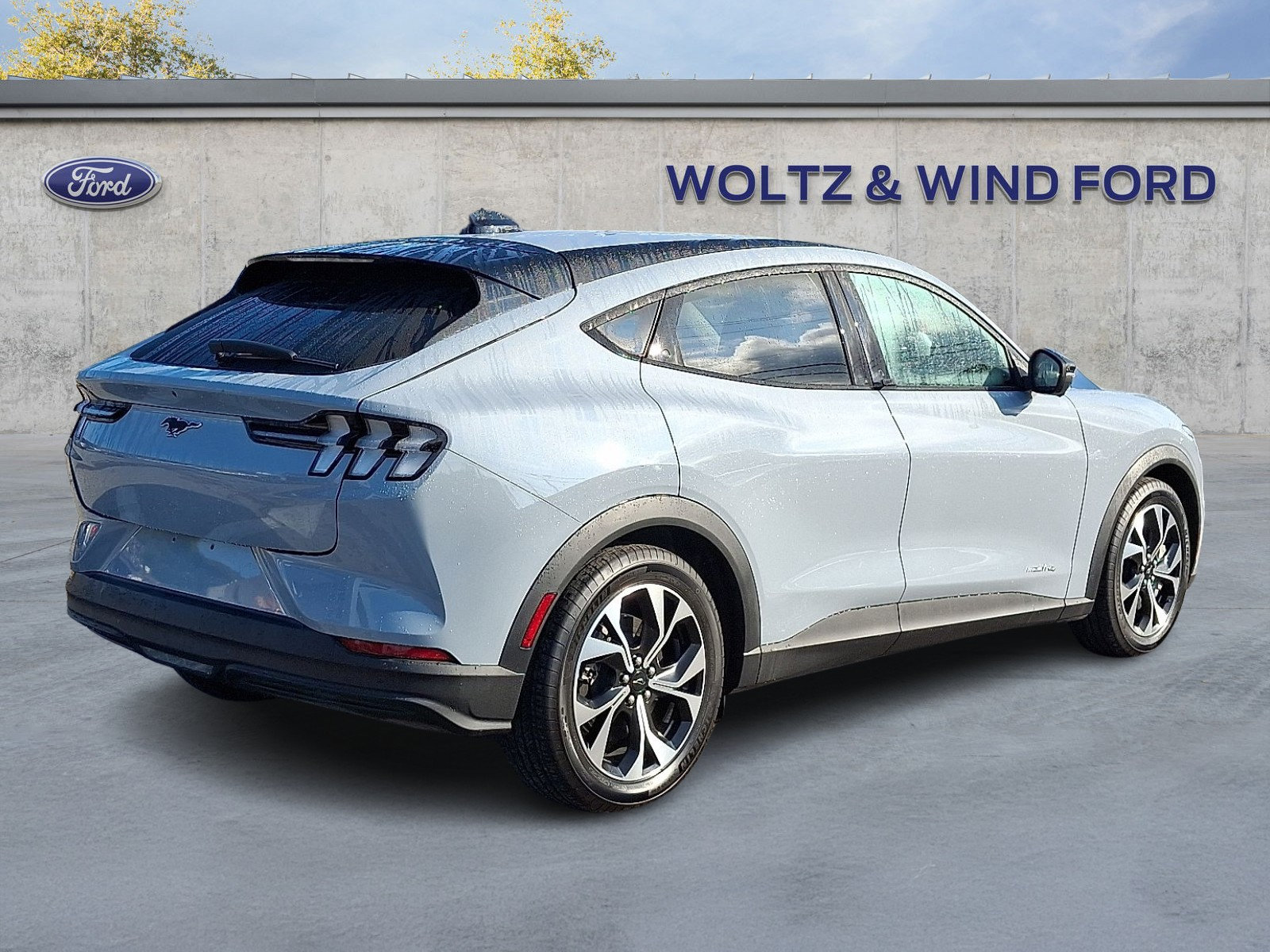 Used 2025 Ford Mustang Mach-E Select AWD/4WD image 6