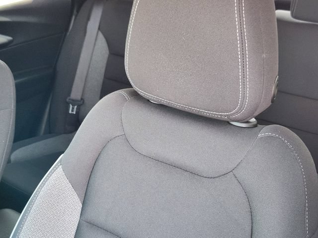 Used 2023 Chevrolet TrailBlazer LT FWD image 14