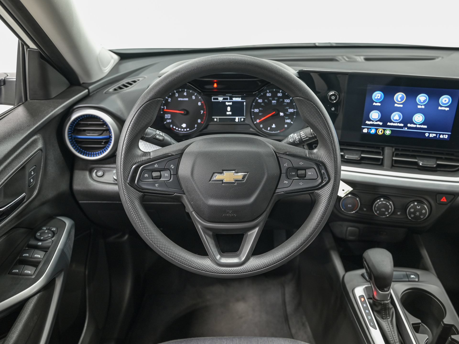 Used 2026 Chevrolet Trax LS w/ LS Convenience Package FWD image 16