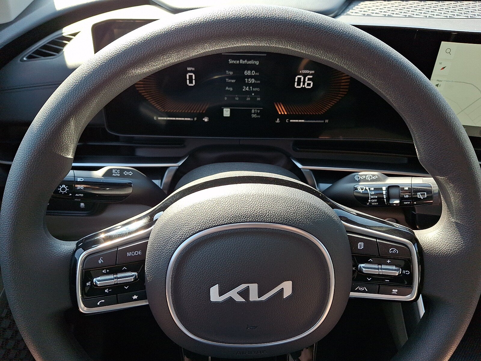 New 2026 Kia Carnival LX FWD image 14