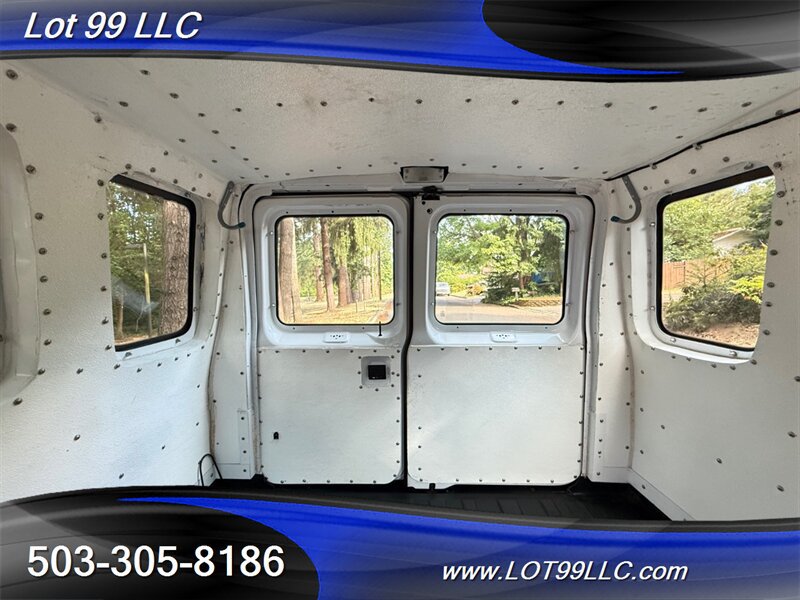 Used 2009 Ford E-350 and Econoline 350 Extended Super Duty RWD image 45