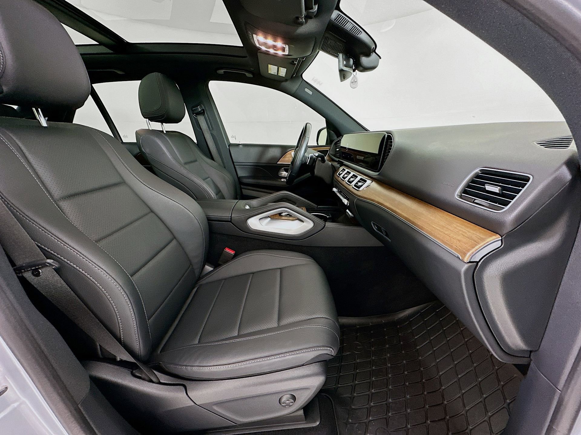 Certified 2025 Mercedes-Benz GLE 350 4MATIC image 31