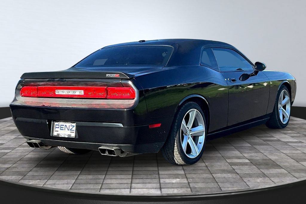 Used 2009 Dodge Challenger SRT8 RWD image 6