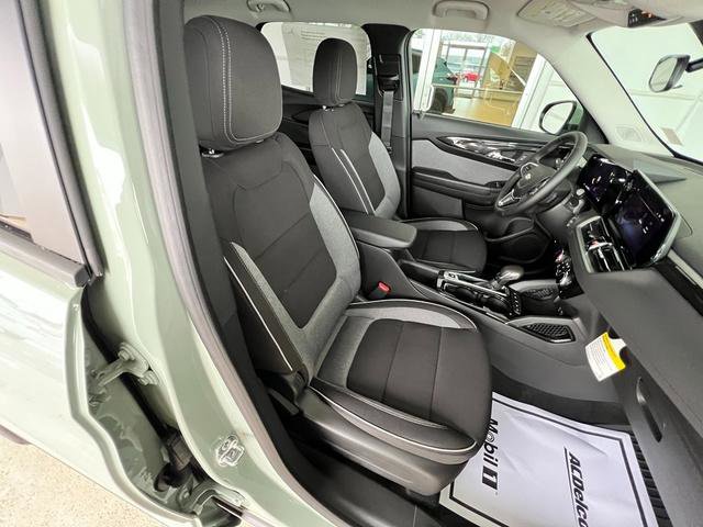 New 2026 Chevrolet TrailBlazer LT w/ LT Cold Weather Package image 24