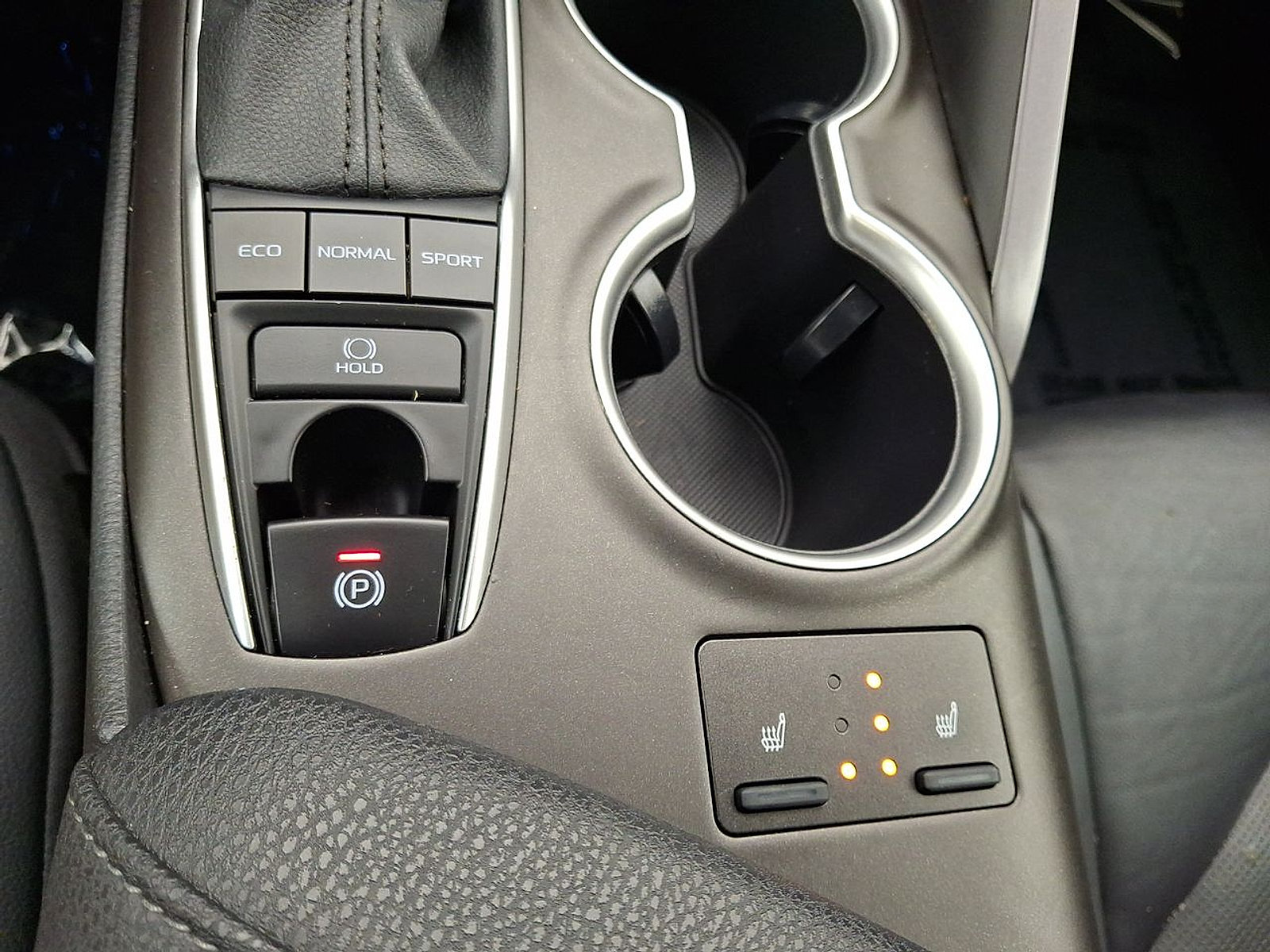 Certified 2021 Toyota Camry XLE AWD/4WD image 23