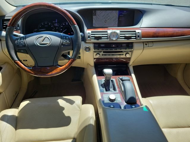 Used 2016 Lexus LS 460 AWD w/ Comfort Package image 21