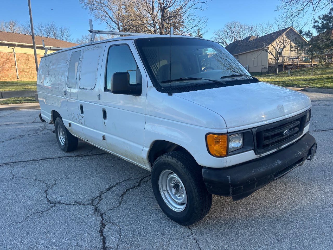 Used 2007 Ford E-250 and Econoline 250 Extended RWD image 3