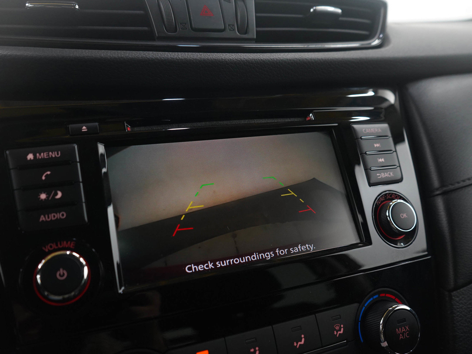 Used 2020 Nissan Rogue SV image 24