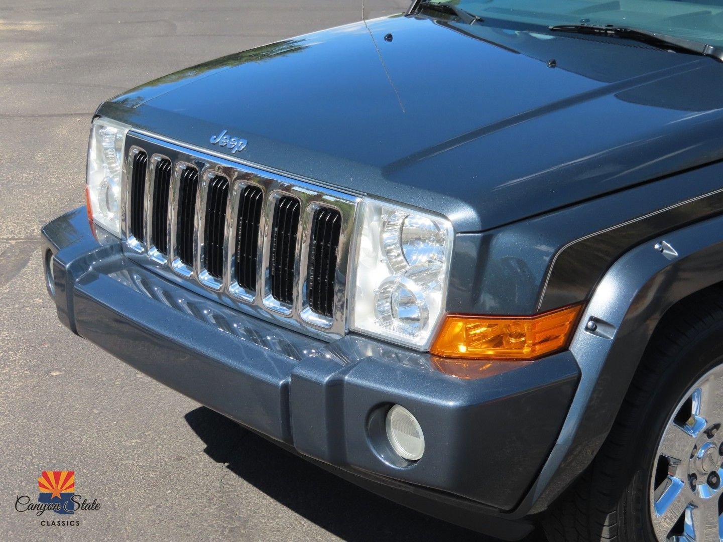 Used 2006 Jeep Commander Limited w/ Trailer Tow Group IV image 39