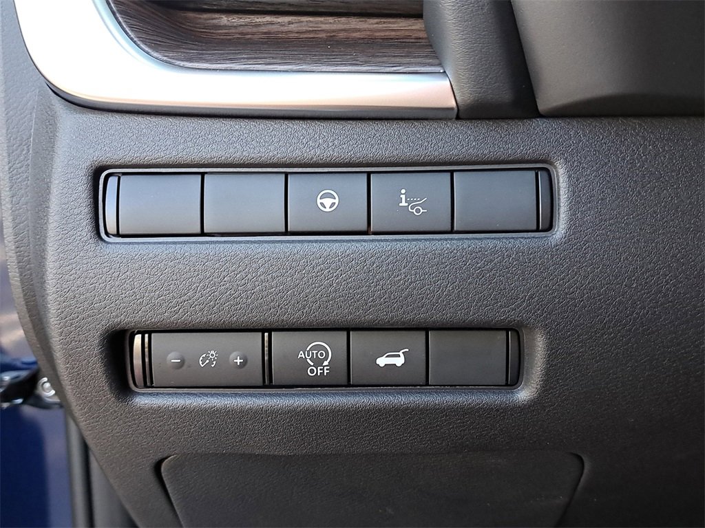 New 2026 Nissan Rogue Platinum image 24