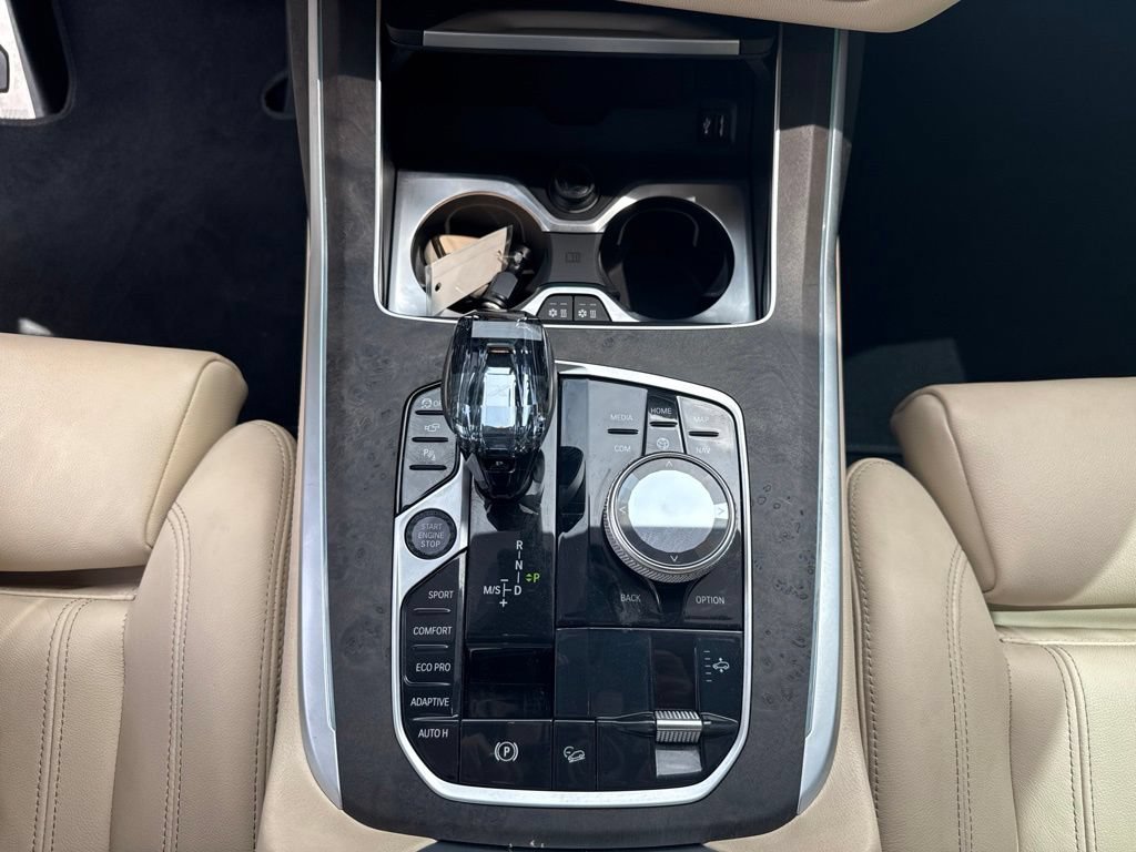 Certified 2022 BMW X7 xDrive40i w/ M Sport Package AWD/4WD image 20