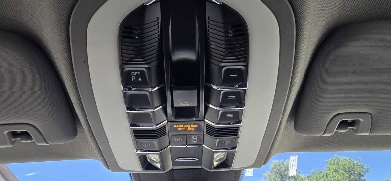 Used 2016 Porsche Panamera 4 AWD/4WD image 25