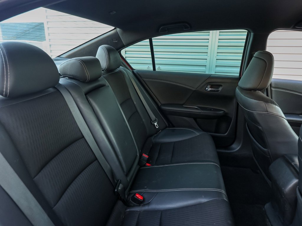 Used 2016 Honda Accord Sport image 17